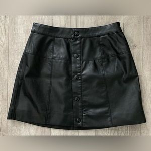 Free People sz 6 black faux leather a-line skirt